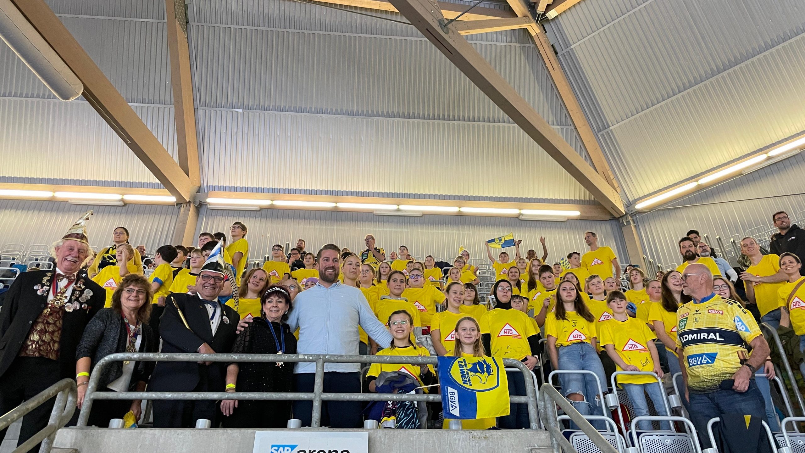 JSG S d Ostsaar Fahrt Zur SAP Arena TV 08 Niederw rzbach E V JSG S d Ostsaar Fahrt Zur SAP Arena TV 08 Niederw rzbach E V